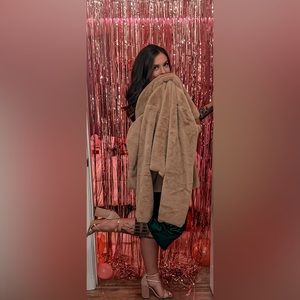 Meet your Posher, Veronica